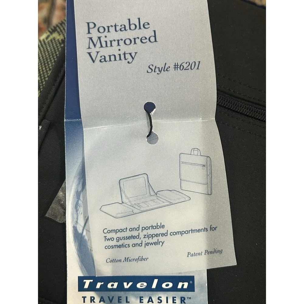Travelon NWT Portable‎ Mirrored Vanity. Compact,zippered Compartments